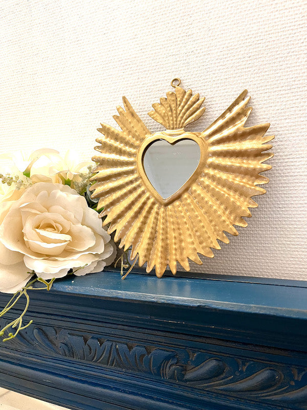 Ex-Voto miroir rayonnant en métal doré