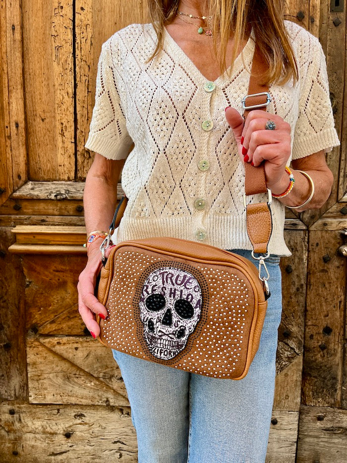 Sac camel tête de mort style gothique et strass