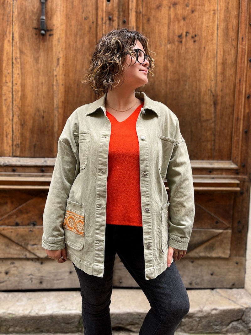 veste tendance brodée et personnalisée pour femme
