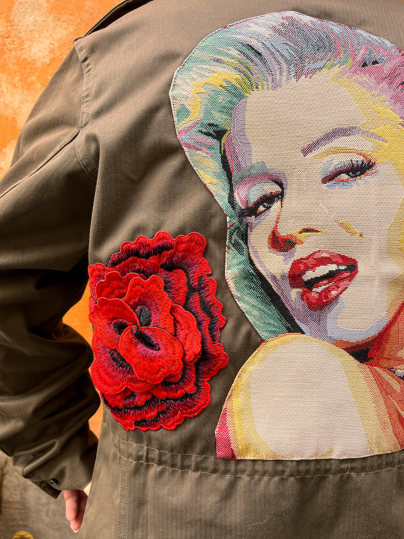 Veste militaire brodée Marylin Monroe upcyclée