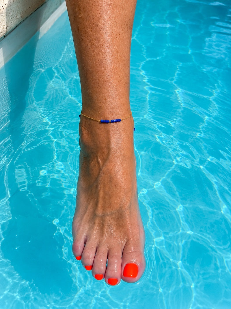 Bracelet de cheville bleu en plaqué or et lapis-lazuli