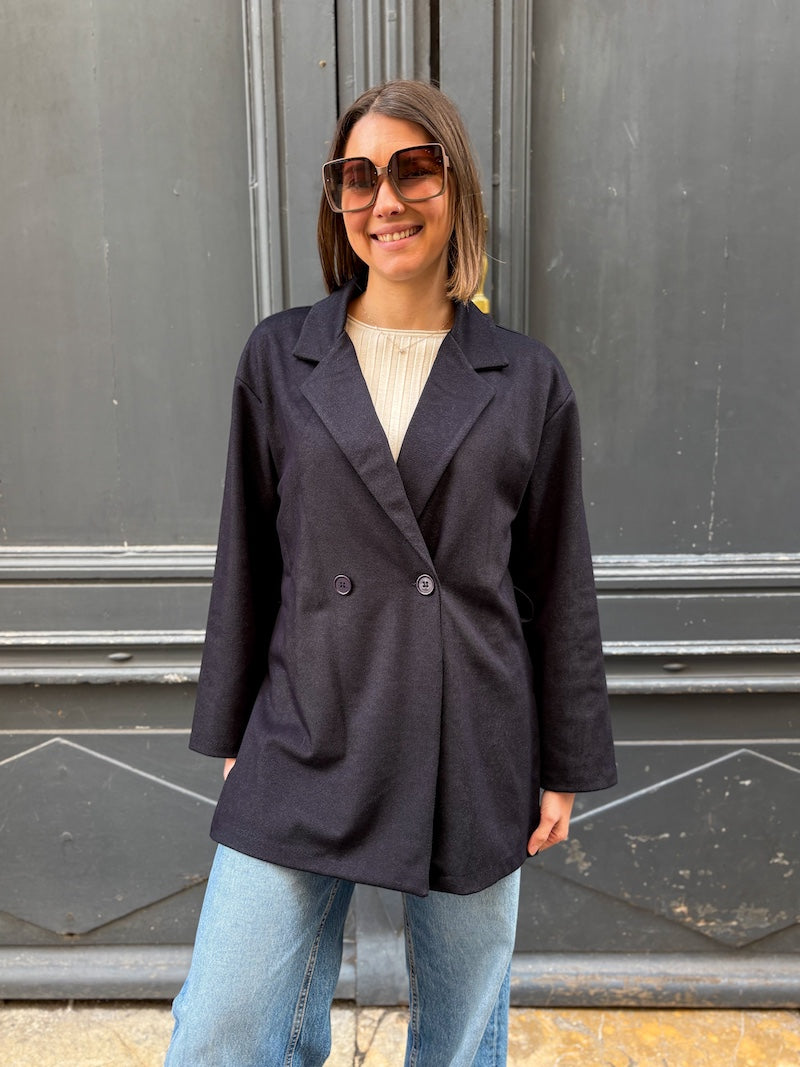 Blazer chic bleu marine ceintré