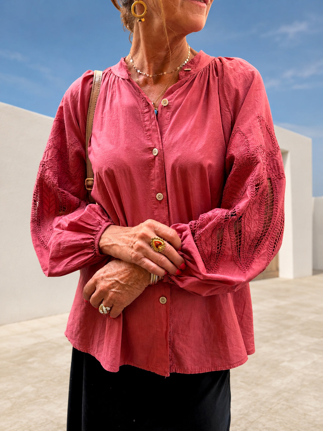Blouse boutonnée broderies sur les manches - Bohème et chic