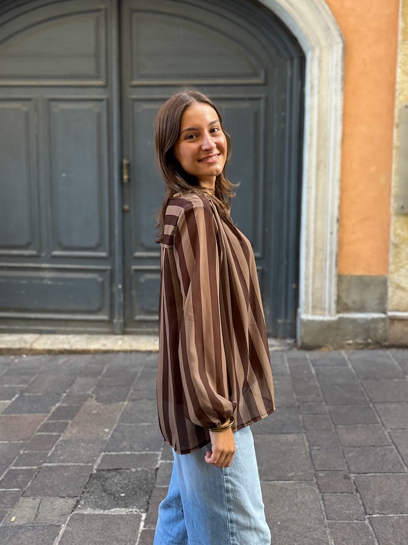 chemise à rayures mi-saison tendance pour femme