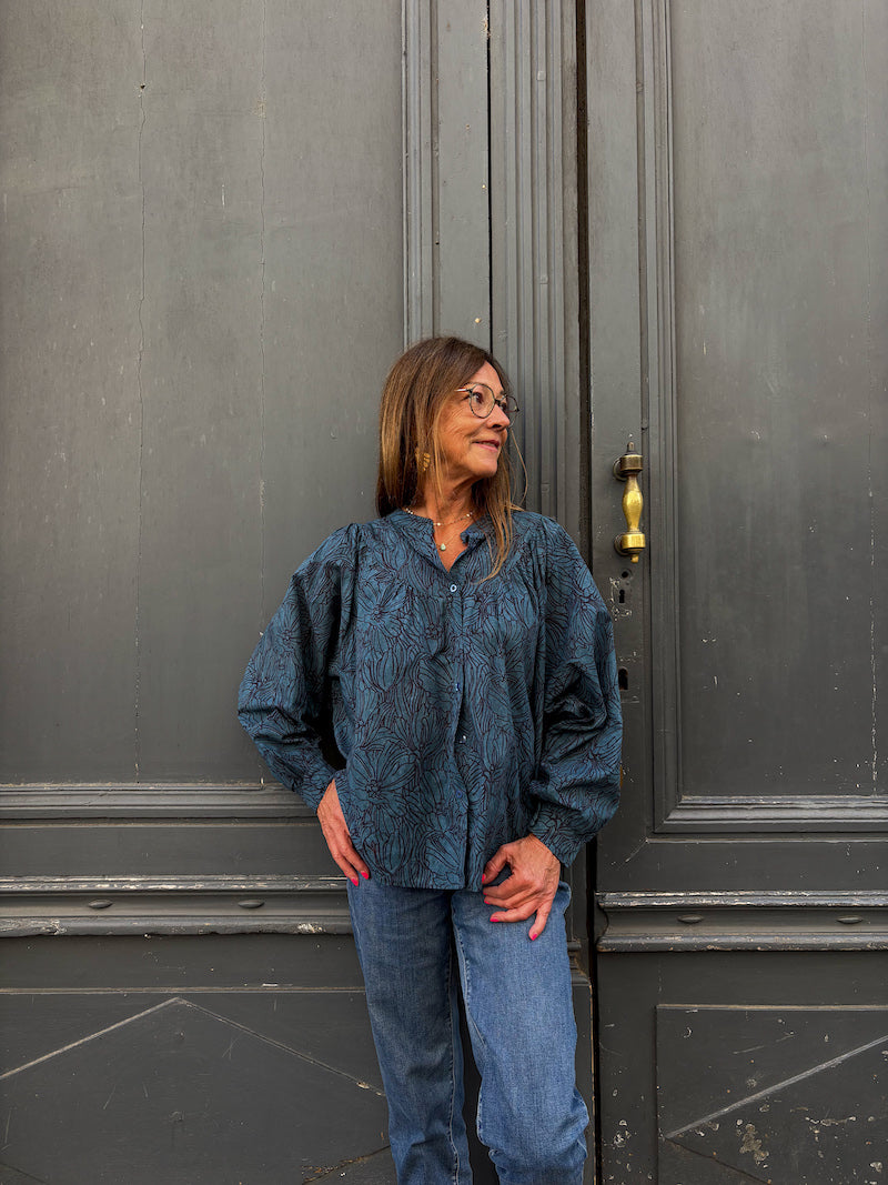 Blouse bleue à fleurs April Vintage