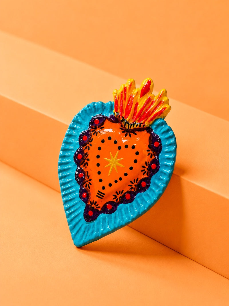 Broche tendance coeur sacré Milagros - Création artisanale