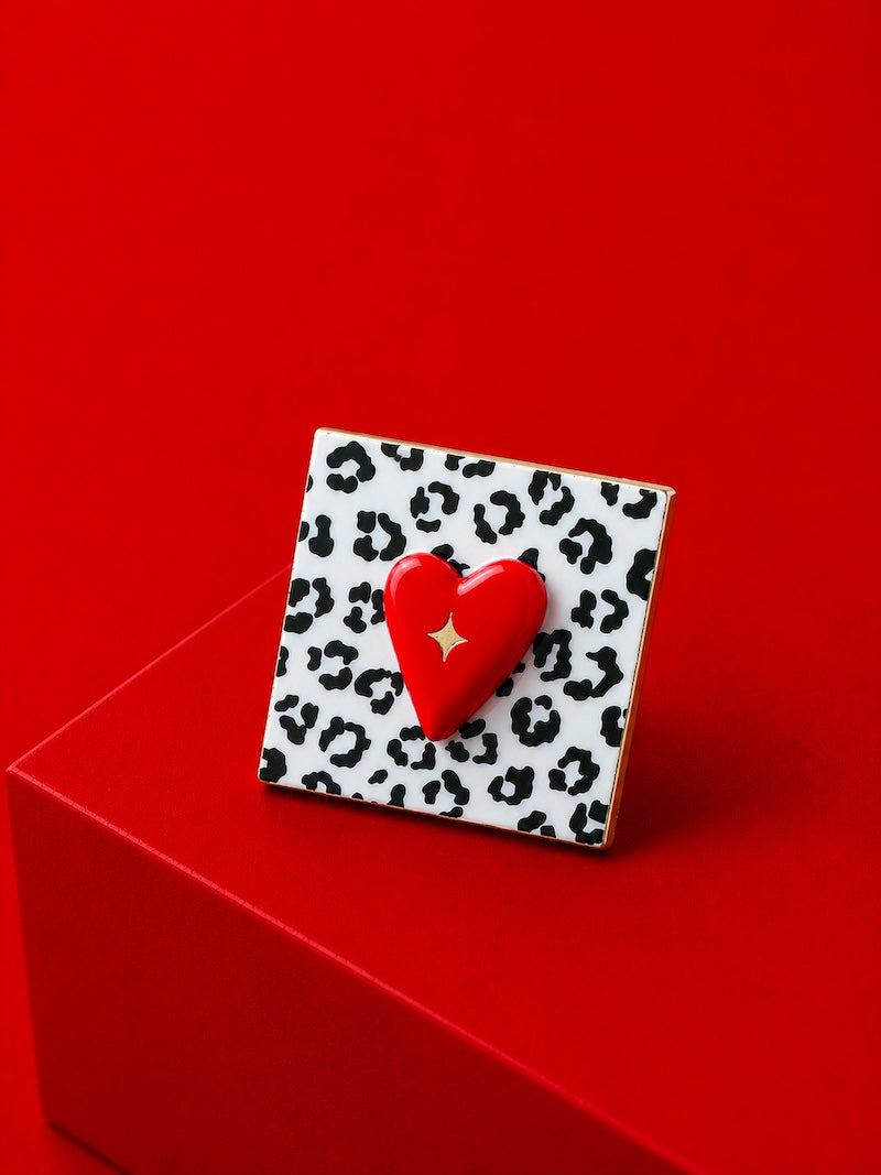 broche leopard boheme chic