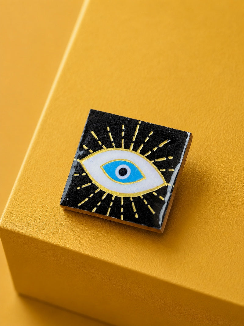 broche oeil protecteur doré nazar boncuk