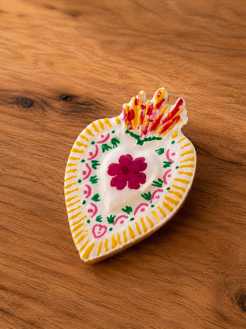 Broche coeur porte-bonheur - Coeur sacré Milagros