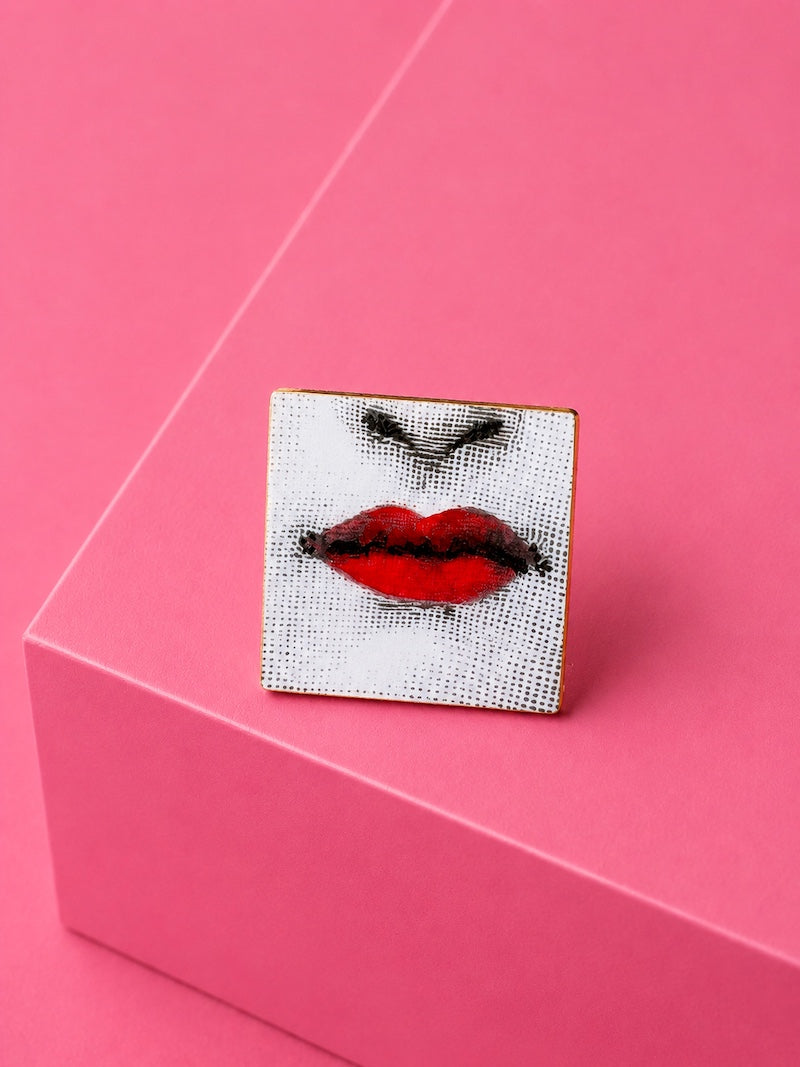 broche lèvres pop art tendance