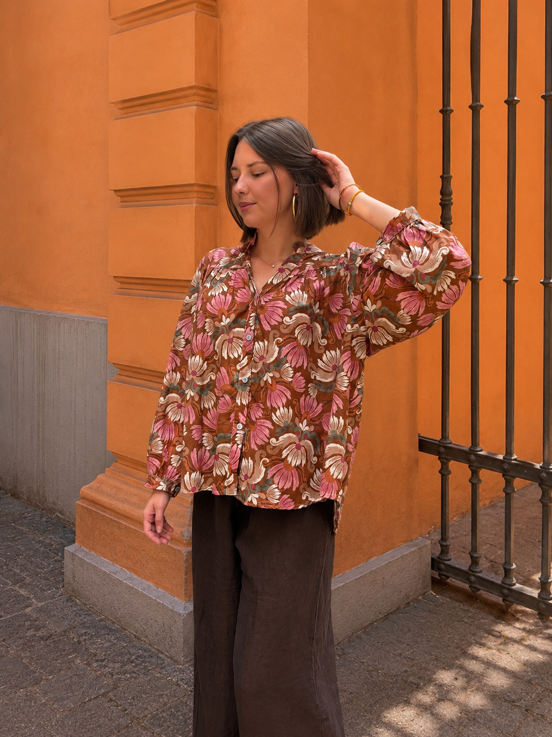 chemise à fleurs terracota tendance