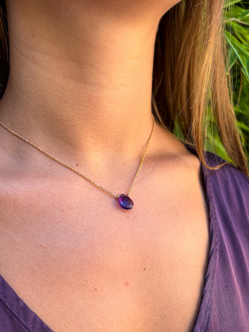 Collier en plaqué or et pierre semi précieuse améthyste violette