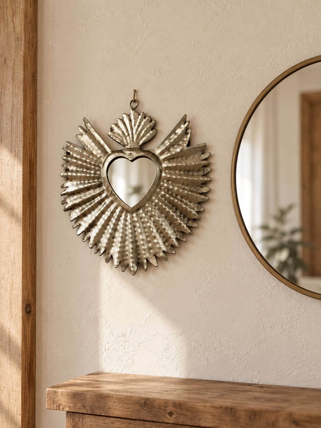 Ex-voto miroir Sacré-Cœur en métal martelé — Style Milagros