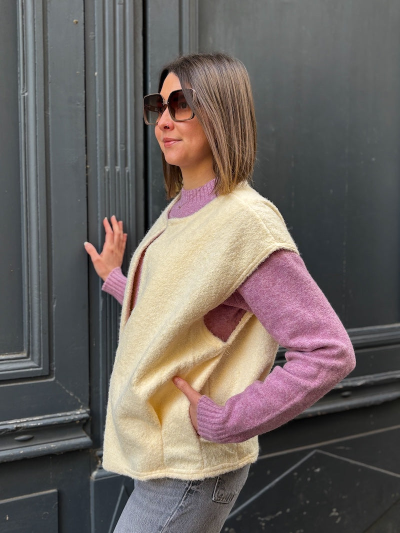 Gilet sans manches duveteux - Tendance et moderne