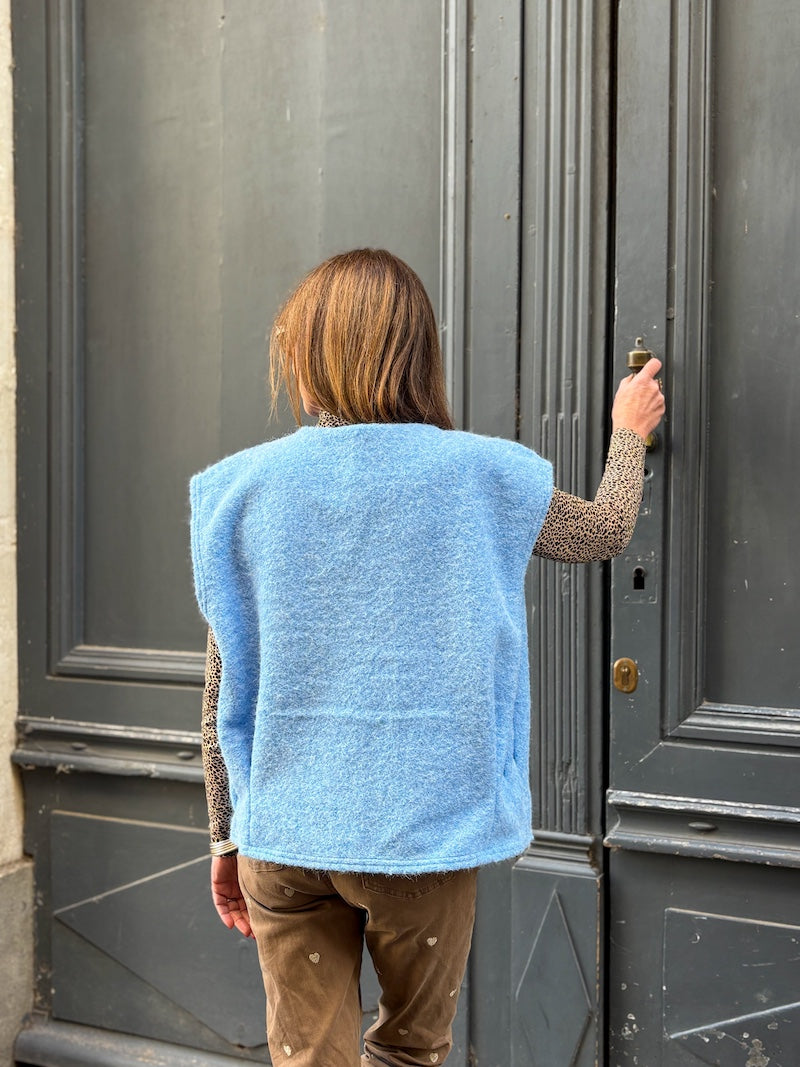 Gilet sans manches duveteux - Tendance et moderne