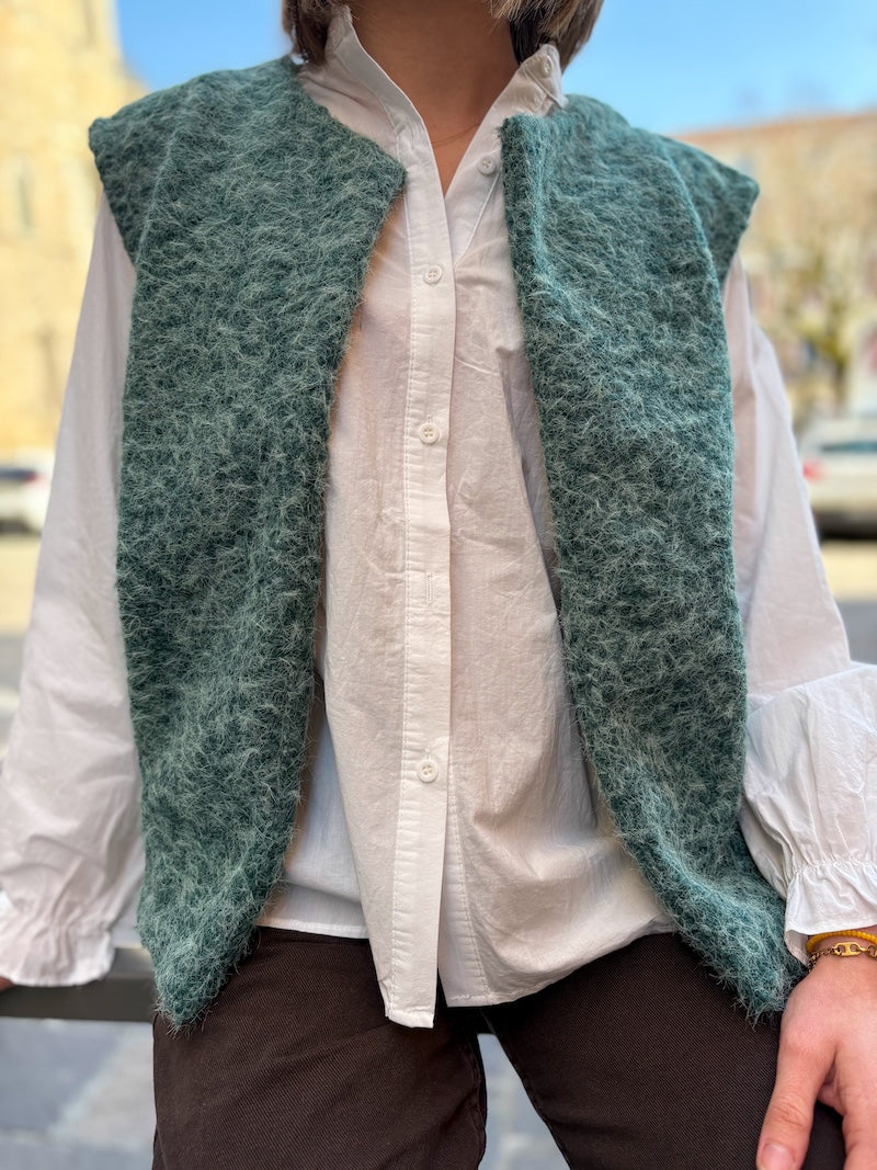 Gilet sans manches duveteux - Tendance et moderne