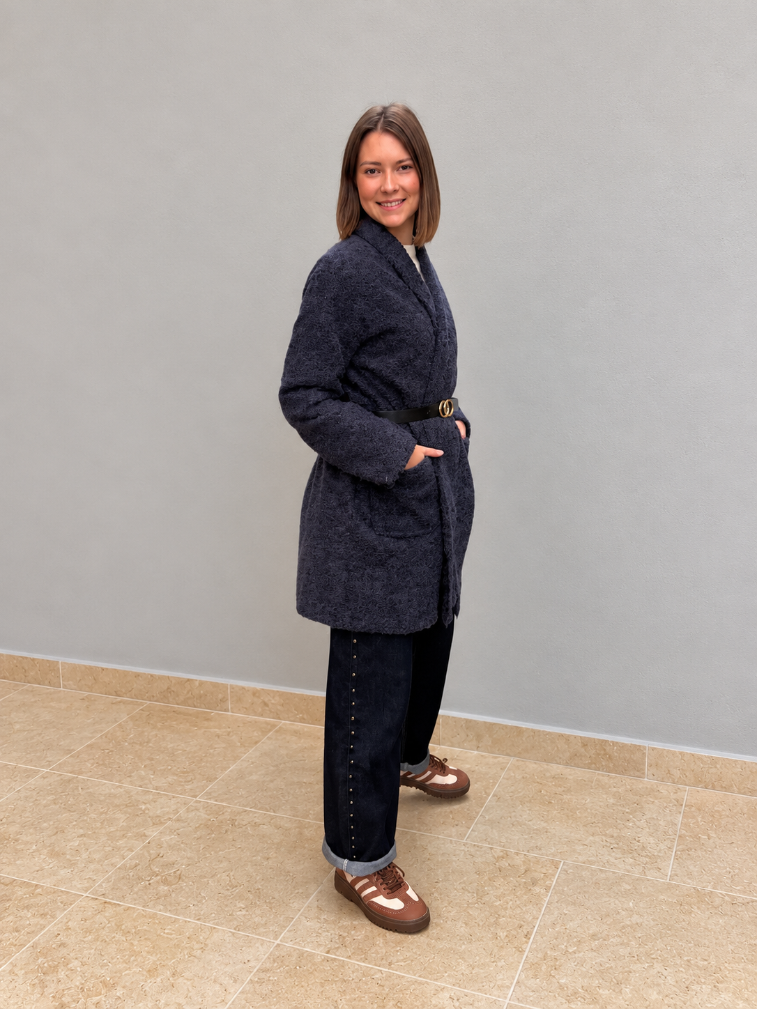 Manteau duveteux mi-long tendance pour femme