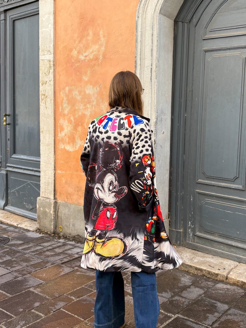 Manteau long pop art Mickey – tendance et rock