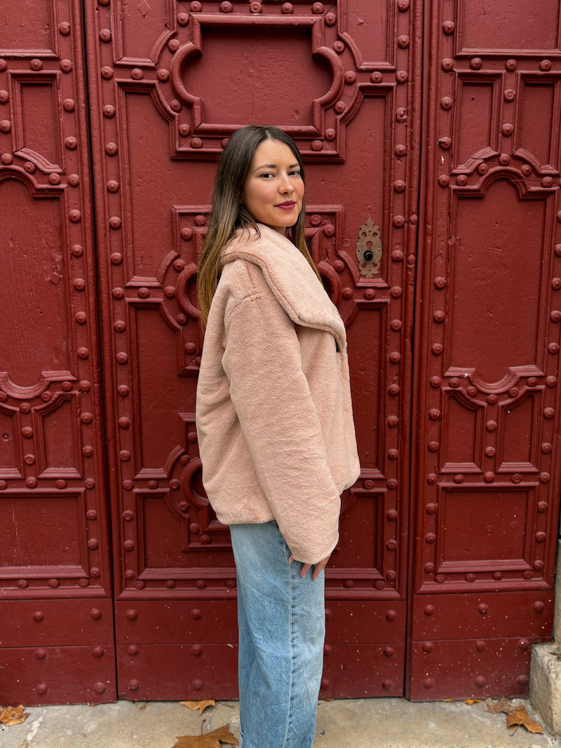 Manteau femme en fausse fourrure rose pâle – Style chic et doux