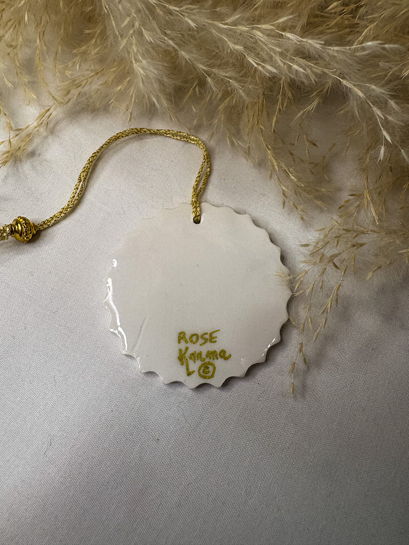 Porte bonheur fait main Médaille Love