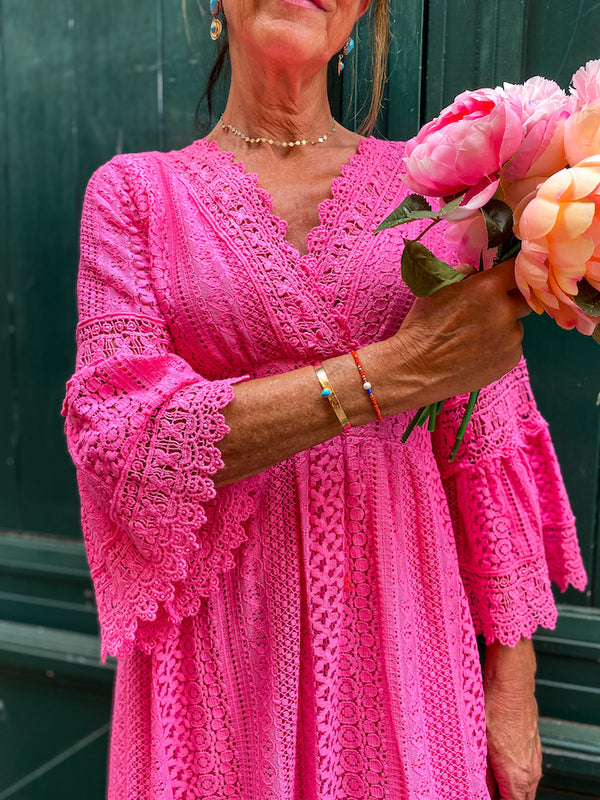 Robe longue en dentelle rose bohème
