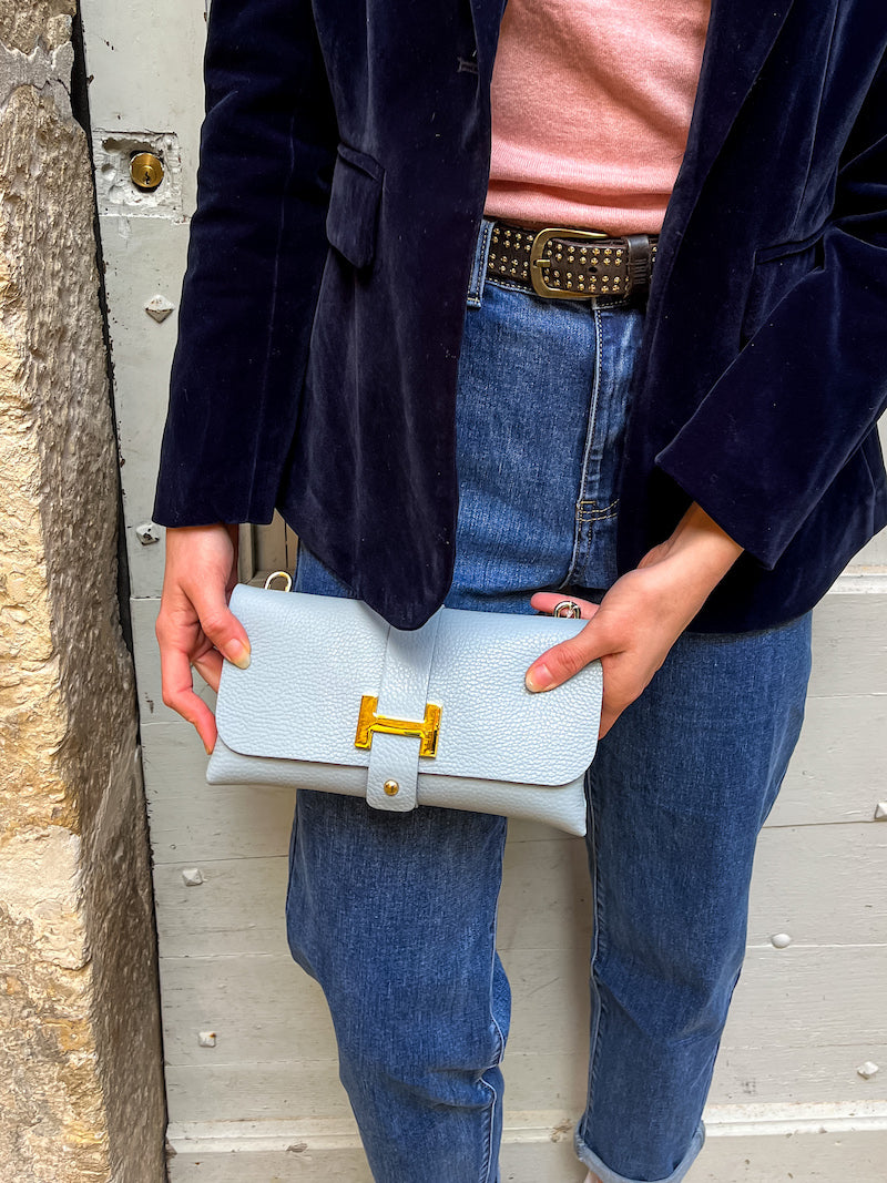 Sac bandoulière en chaîne et cuir bleu ciel
