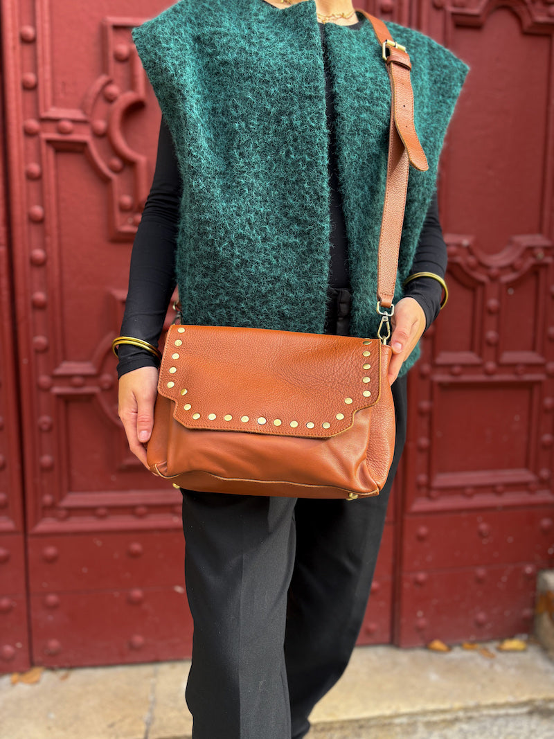 Sac marron en bandoulière