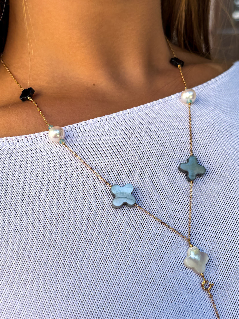 Sautoir trèfle en onyx nacre et plaqué or Lucky