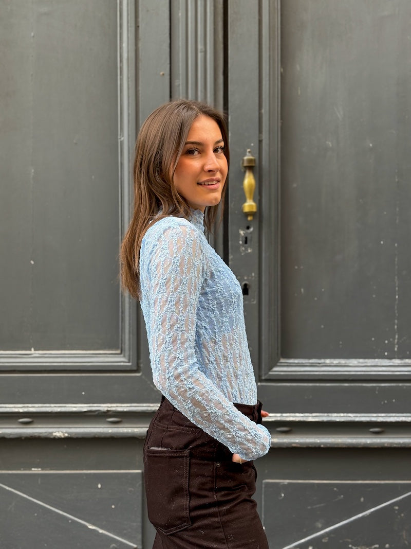 Top manches longue en dentelle