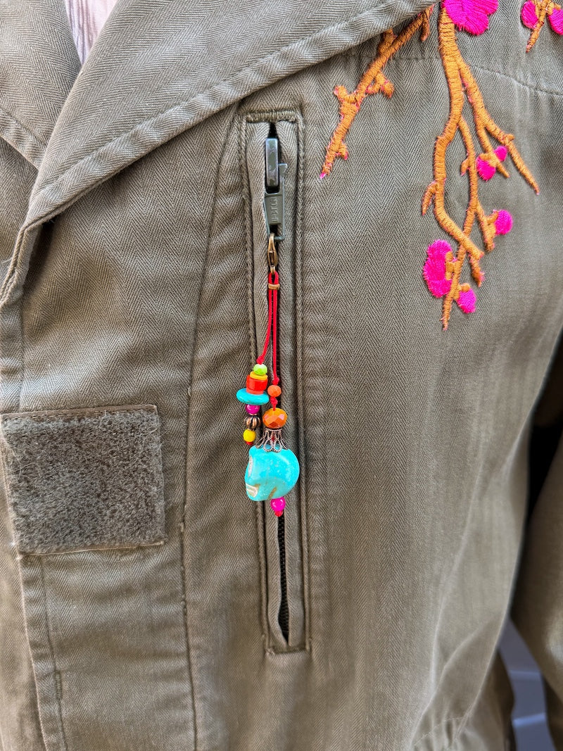 Veste militaire customisée à l'effigie de Frida Kahlo