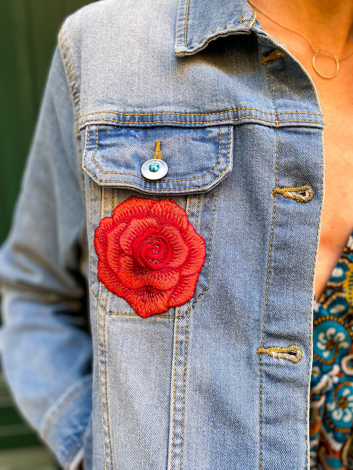 Veste jean délavé main de Fatma