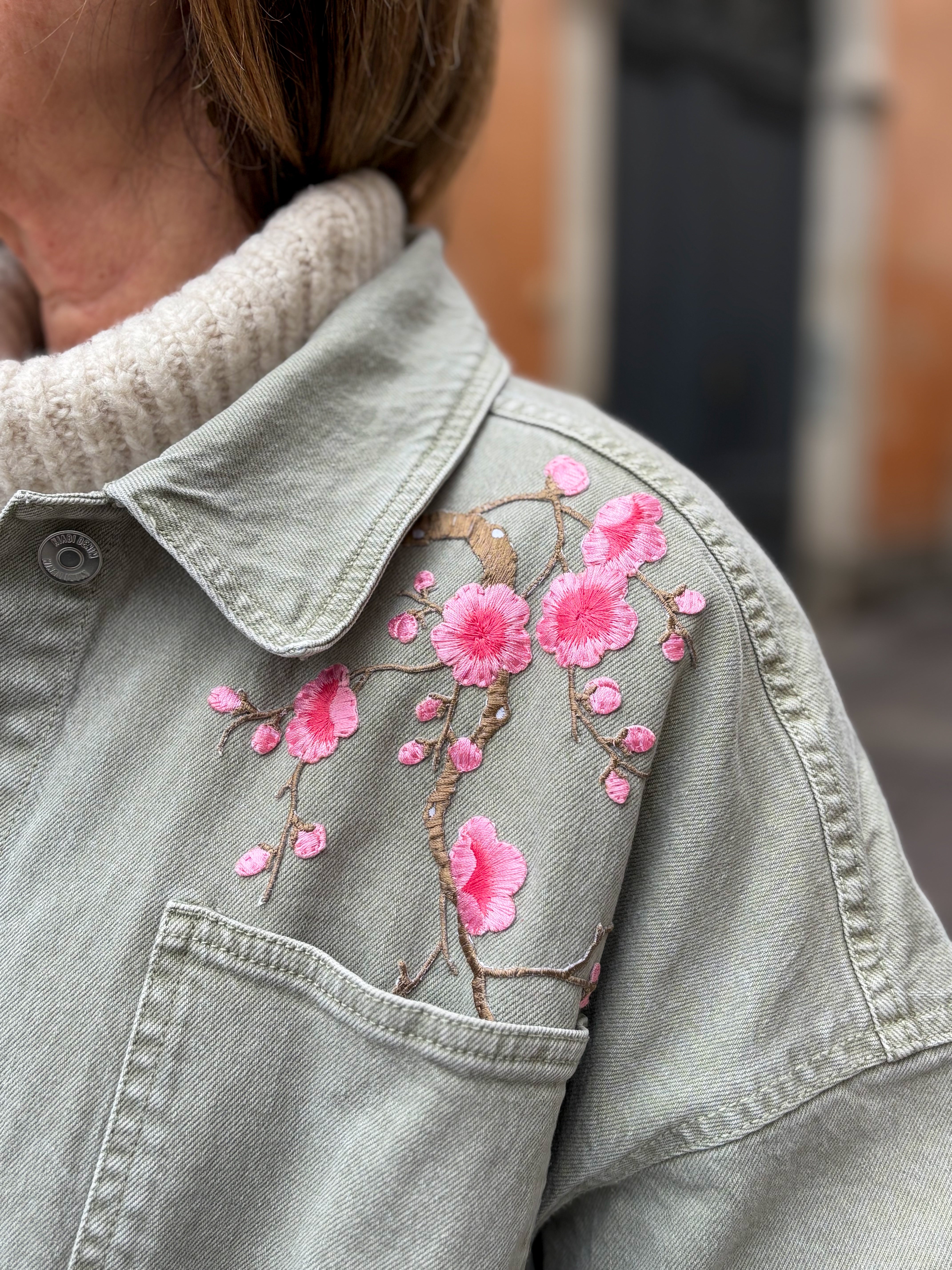 Veste en jean kaki oversize brodée Frida Kahlo - Amarillo