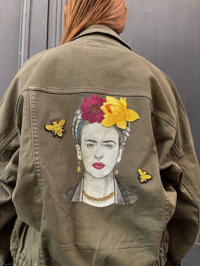 Veste bombers kaki brodée Frida Kahlo - Flores y Abejas