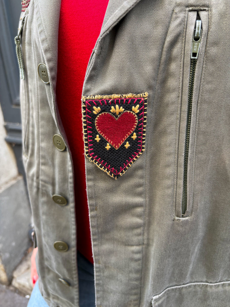 Veste militaire brodée à l'effigie de Frida Kahlo - Raíces y flores