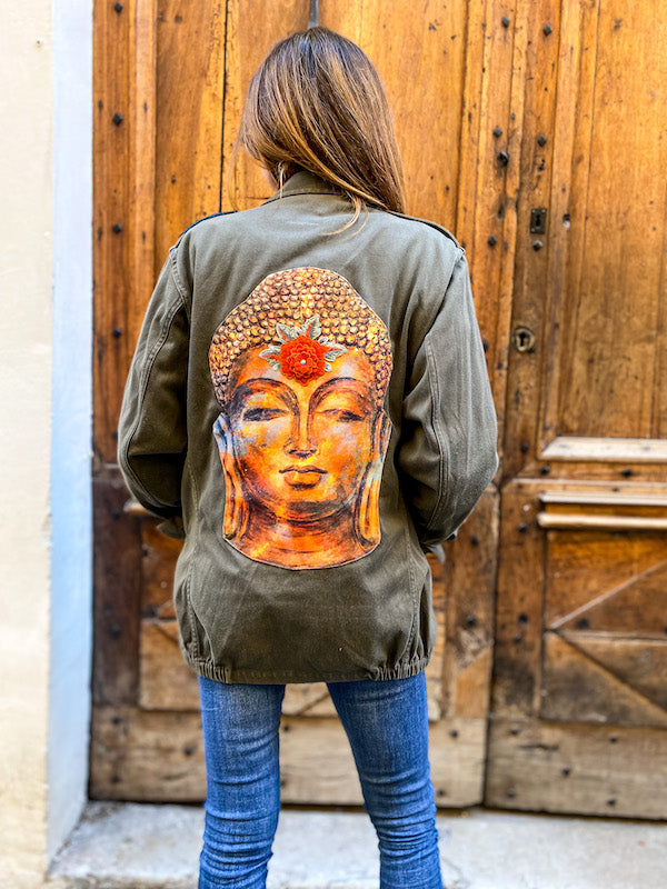 Veste militaire customisée d'une tête de Bouddha