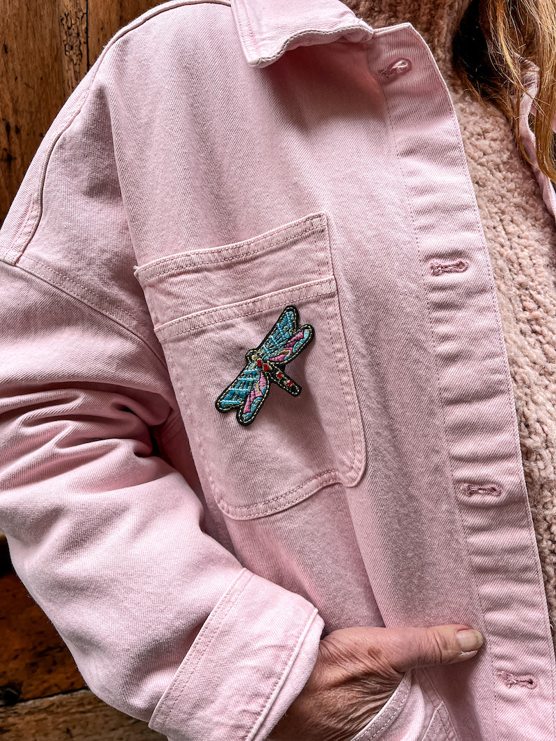 Veste rose oversize customisée de fleurs - Flores