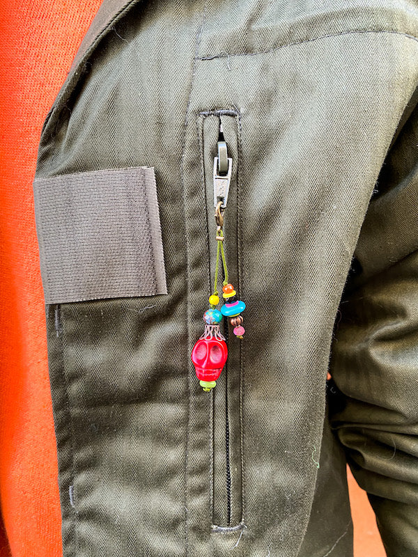 Veste militaire customisée d'une Frida Kahlo El Arte