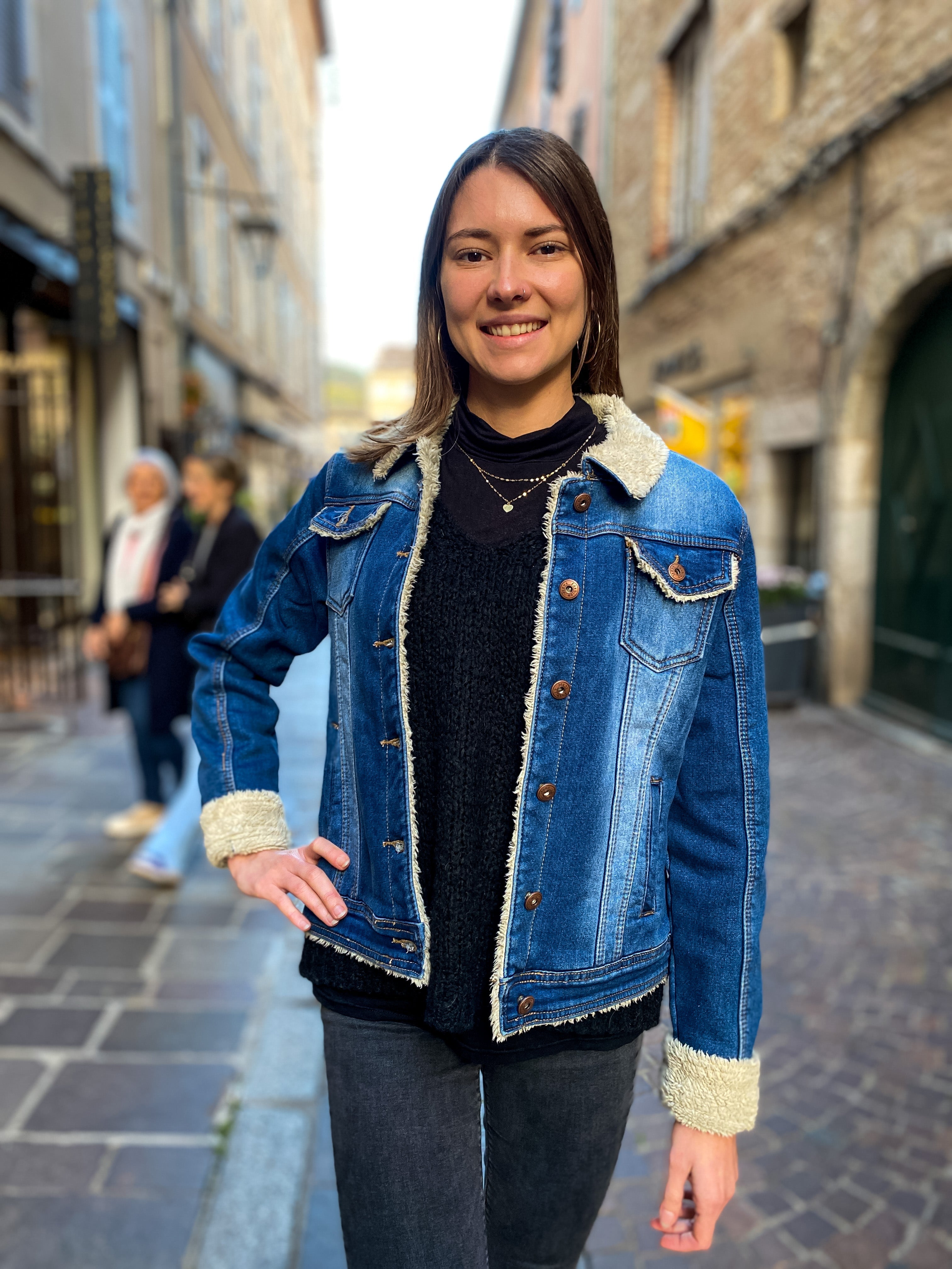 Veste en jean molletonnée à fleurs - Veste en jean