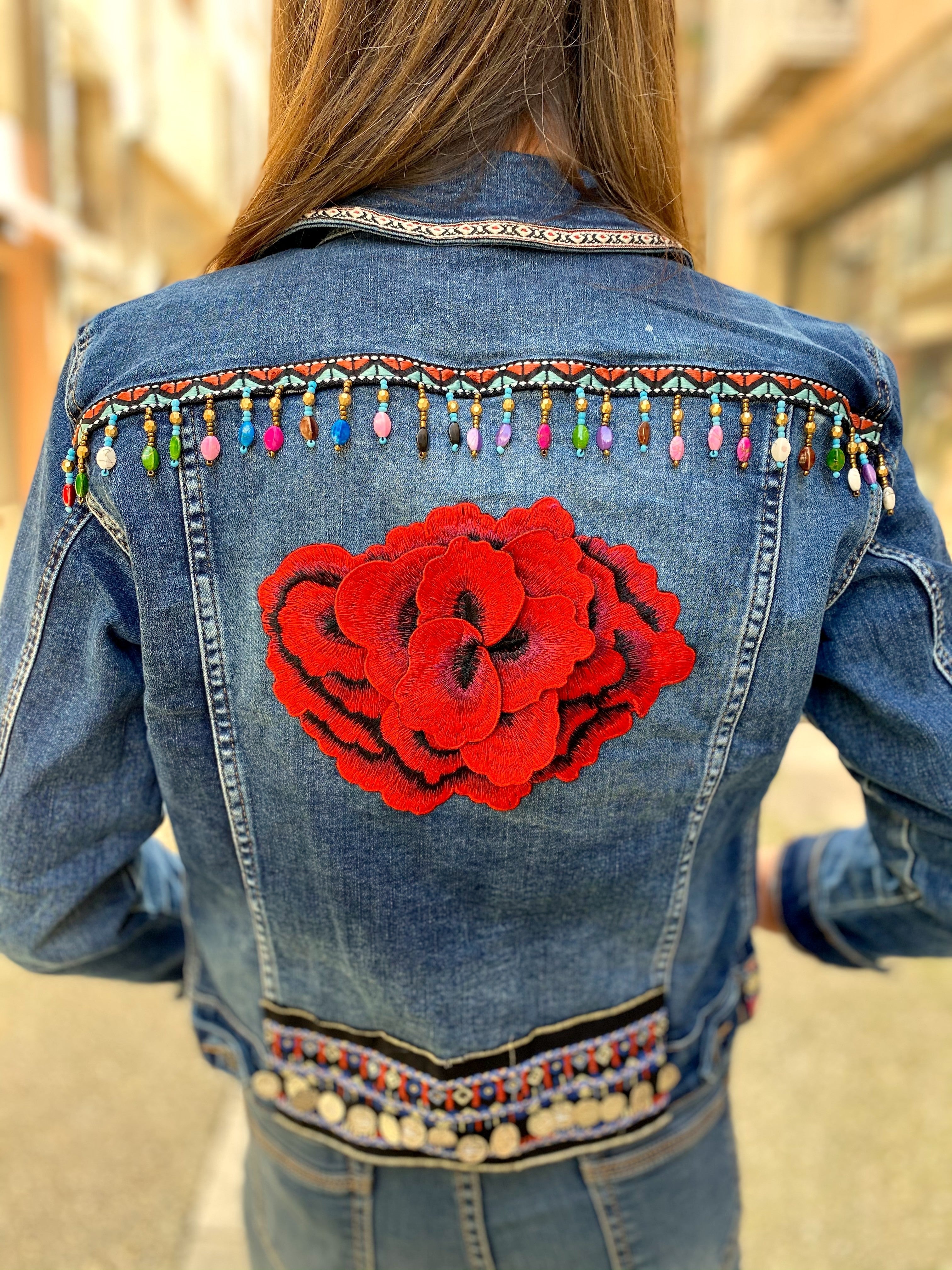 Veste jean délavé fleur rouge Gypsy - Veste en jean