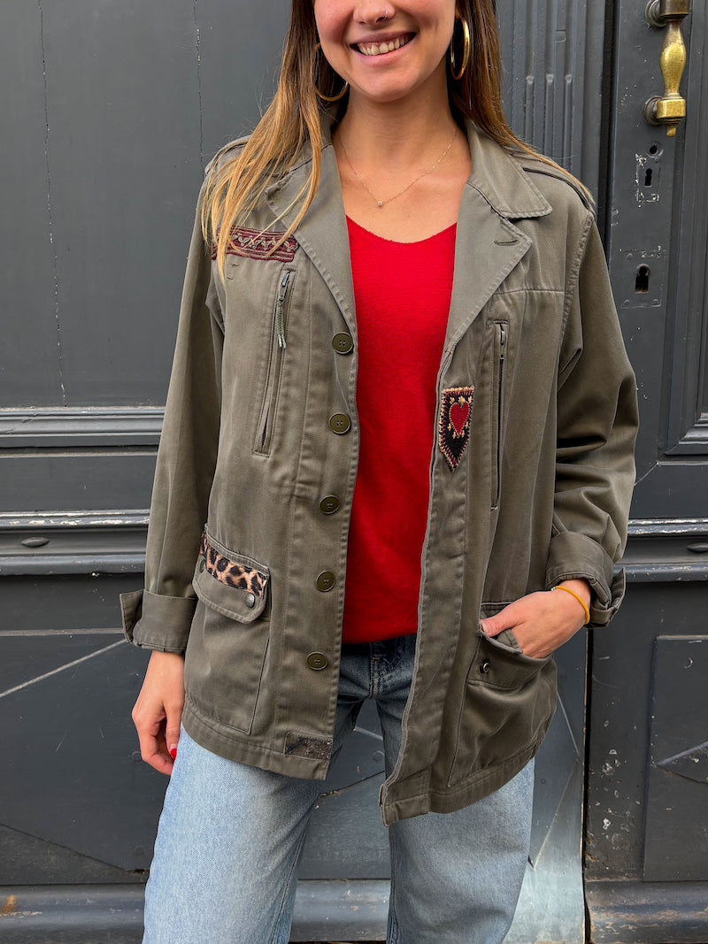 Veste militaire brodée à l'effigie de Frida Kahlo - Raíces y flores