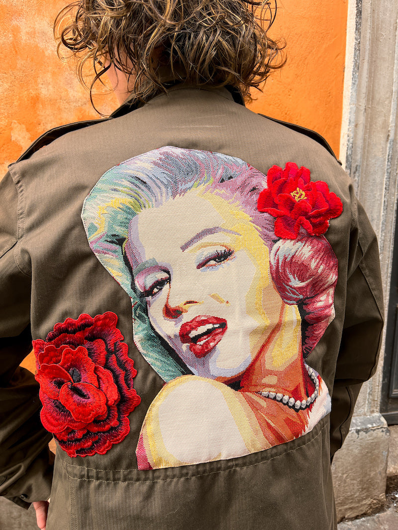 Veste militaire brodée Marylin Monroe upcyclée