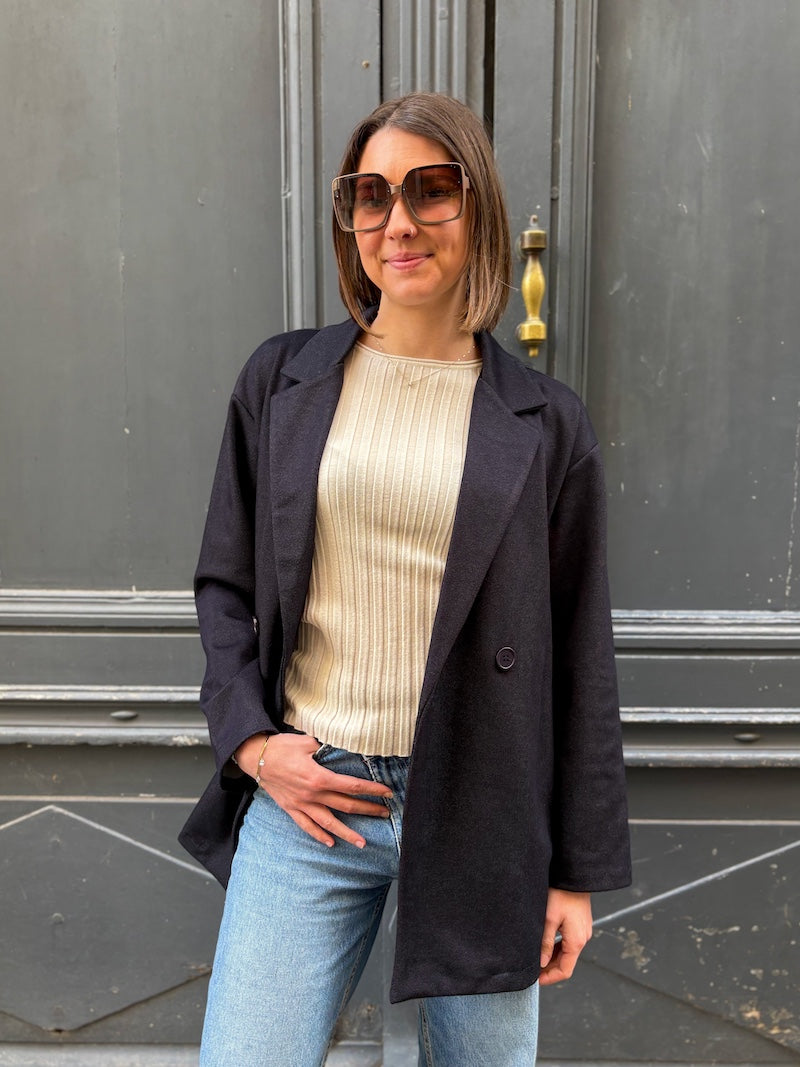 Blazer chic bleu marine ceintré