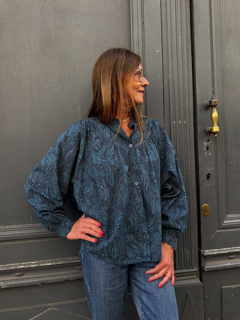 Blouse bleue à fleurs April Vintage