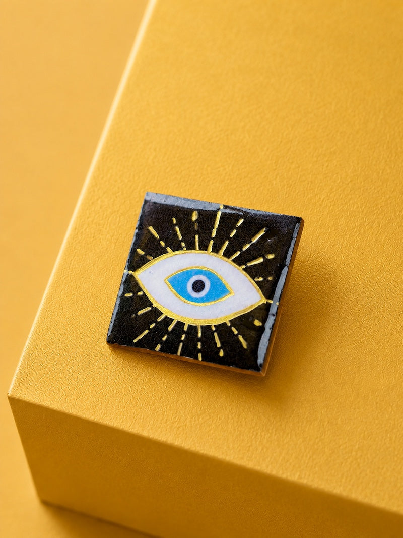 broche oeil protecteur tendance