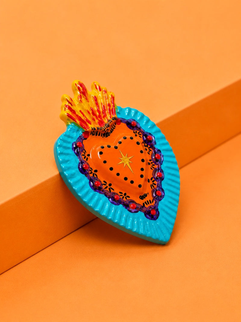 Broche tendance coeur sacré Milagros - Création artisanale