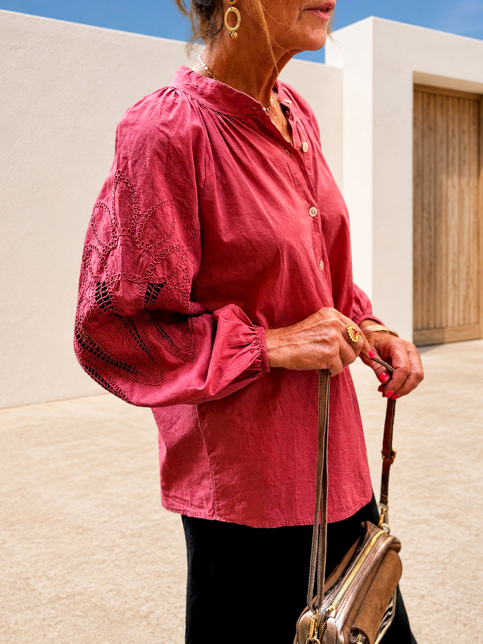 Blouse boutonnée broderies sur les manches - Bohème et chic