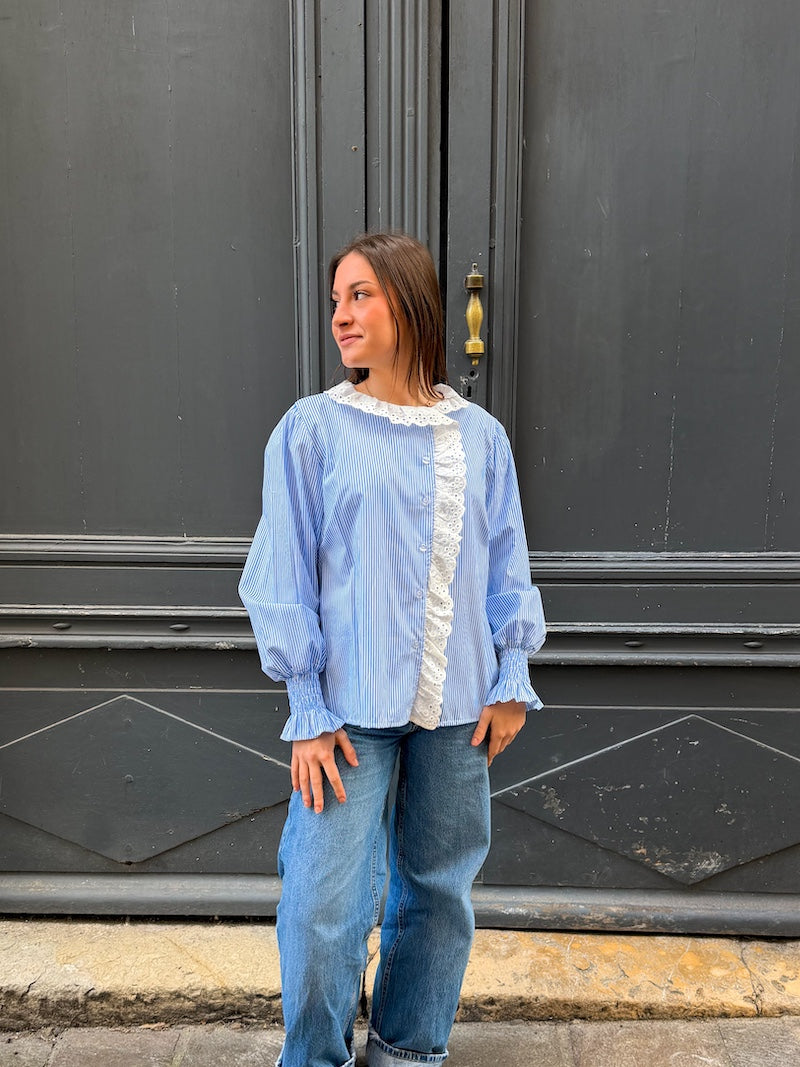 Chemise à rayures et col dentelle en coton