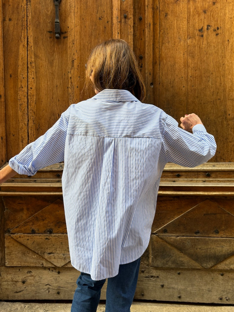 Chemisier ample rayé à motif fraise