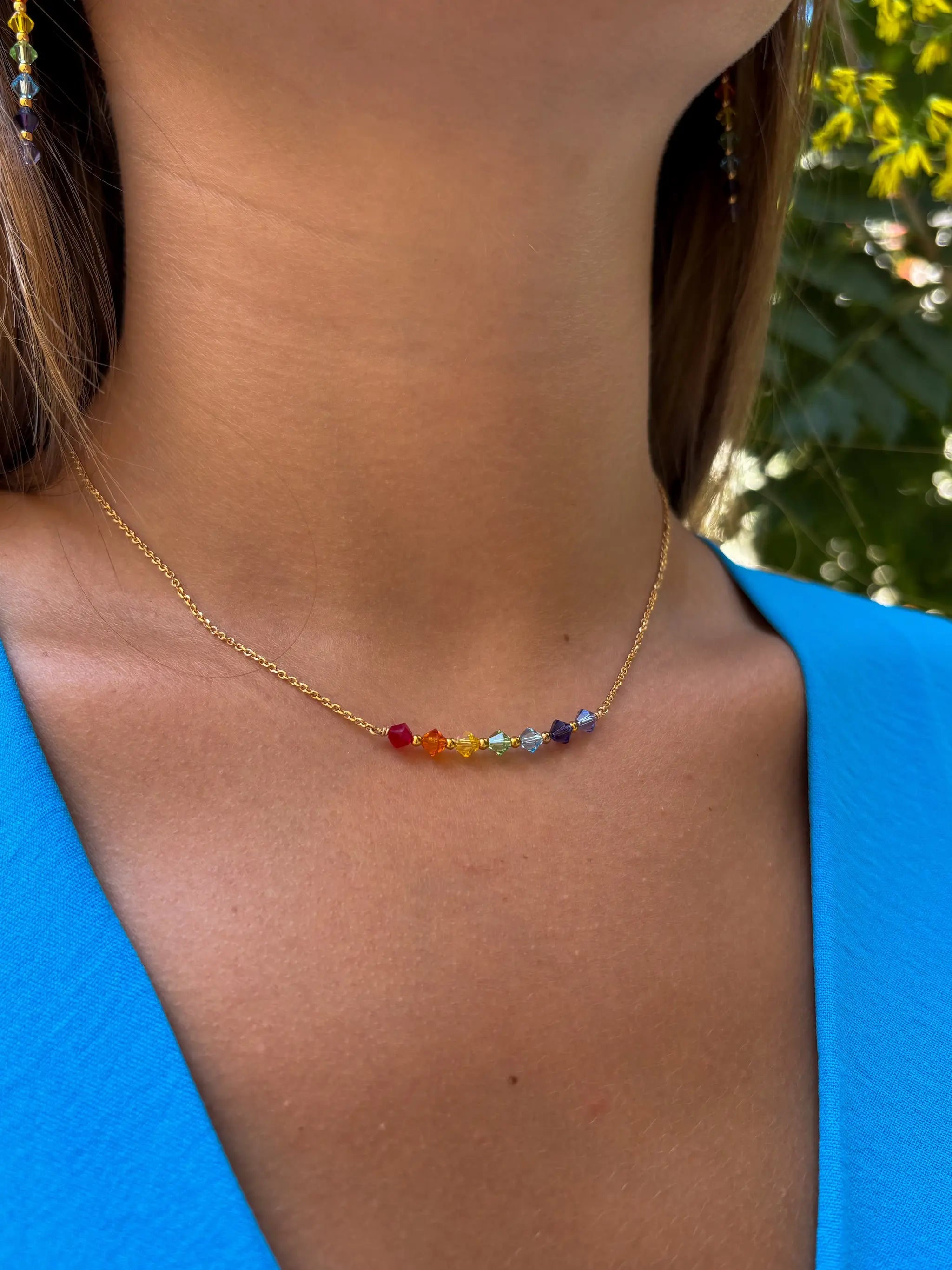Collier artisanale 7 chakras en plaqué or et cristal de Swarovski