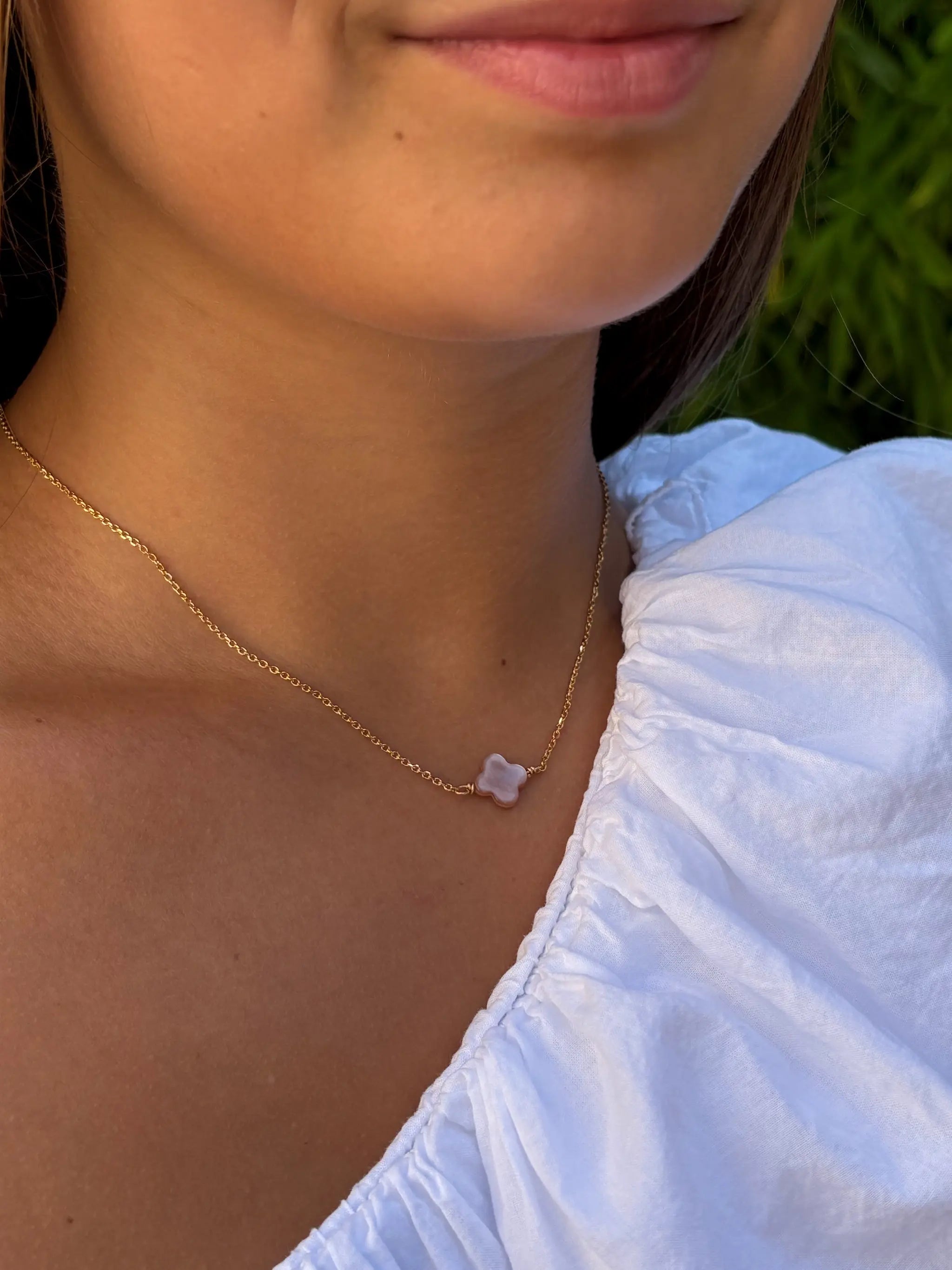 Collier trèfle en plaqué or doré